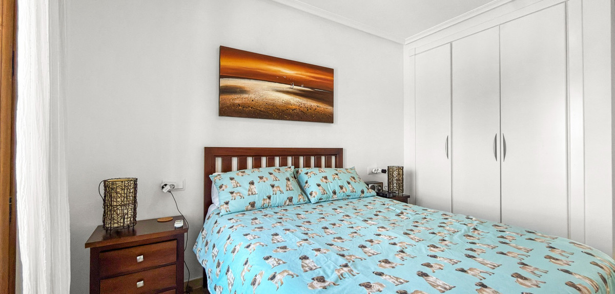 Se vende Apartamento en Planta Última de 2 dormitorios en Costa Blanca, Alicante, España