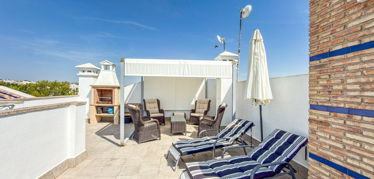 Se vende Apartamento en Planta Última de 2 dormitorios en Costa Blanca, Alicante, España