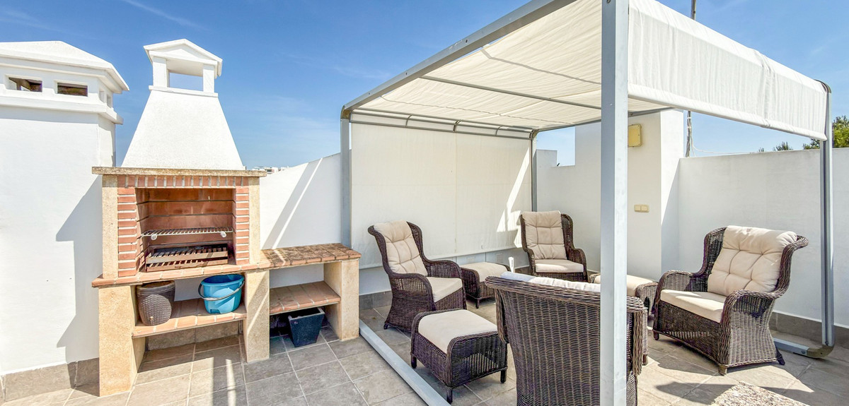 Se vende Apartamento en Planta Última de 2 dormitorios en Costa Blanca, Alicante, España