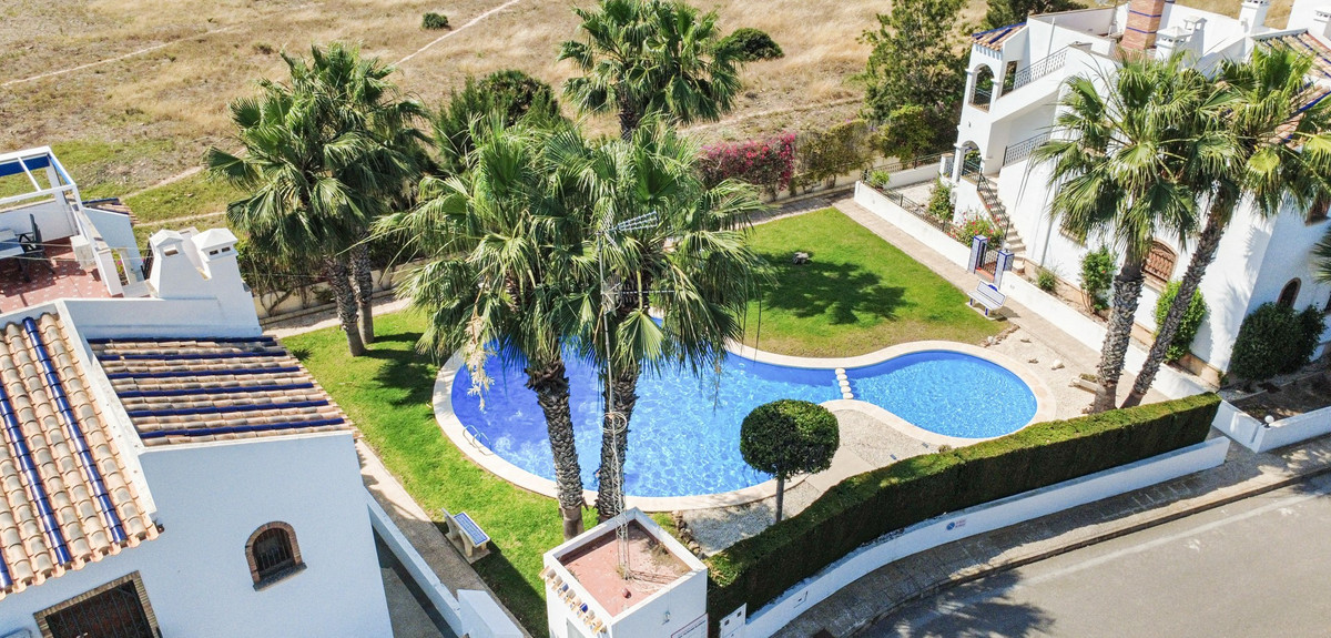Se vende Apartamento en Planta Última de 2 dormitorios en Costa Blanca, Alicante, España
