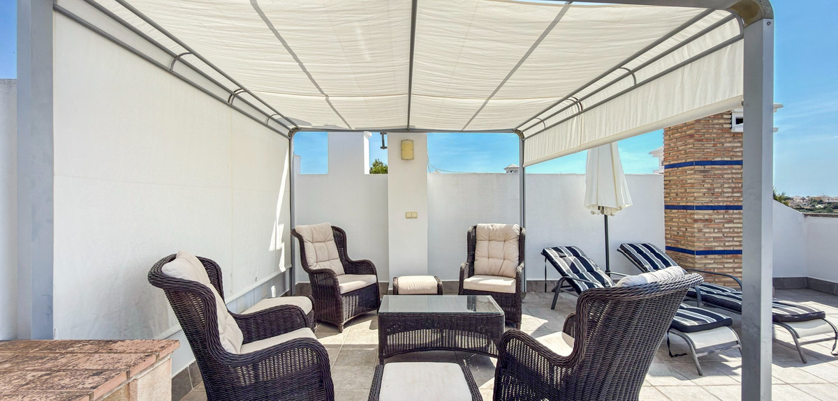 Se vende Apartamento en Planta Última de 2 dormitorios en Costa Blanca, Alicante, España