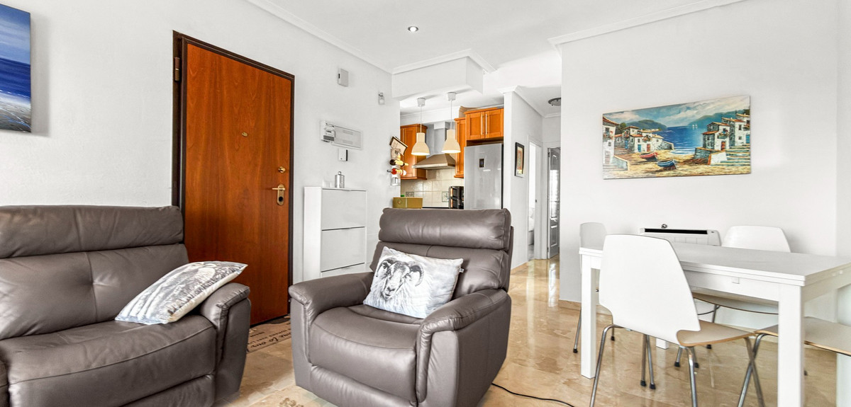 Se vende Apartamento en Planta Última de 2 dormitorios en Costa Blanca, Alicante, España