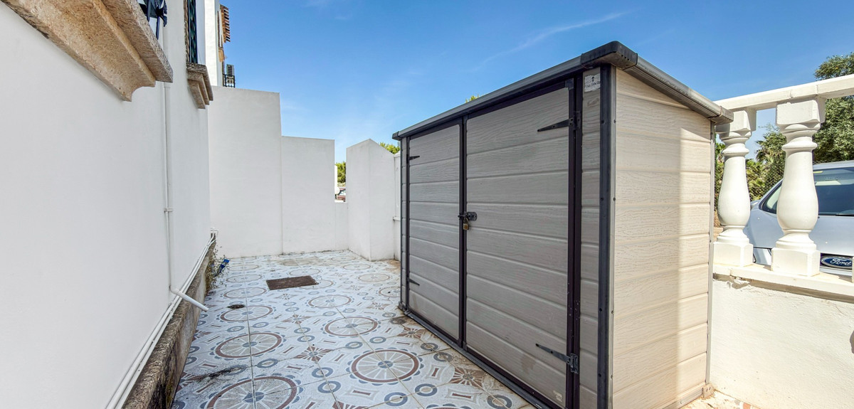 Se vende Apartamento en Planta Última de 2 dormitorios en Costa Blanca, Alicante, España