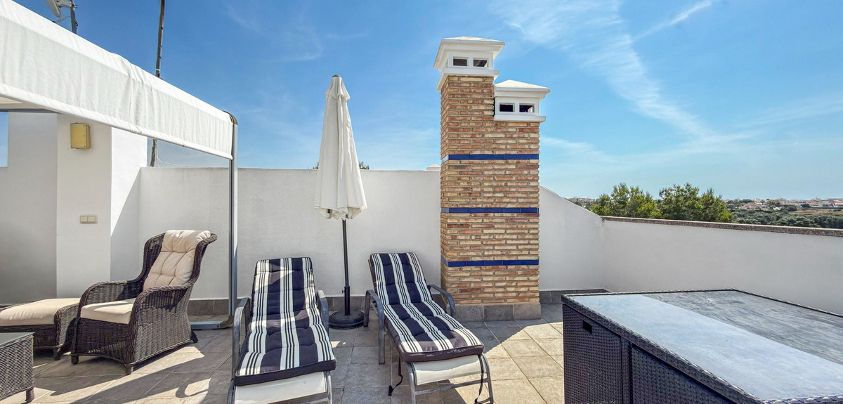 Se vende Apartamento en Planta Última de 2 dormitorios en Costa Blanca, Alicante, España