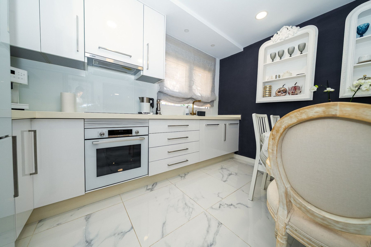 Se vende Villa - Chalet de 5 dormitorios en Costa Blanca, Alicante, España