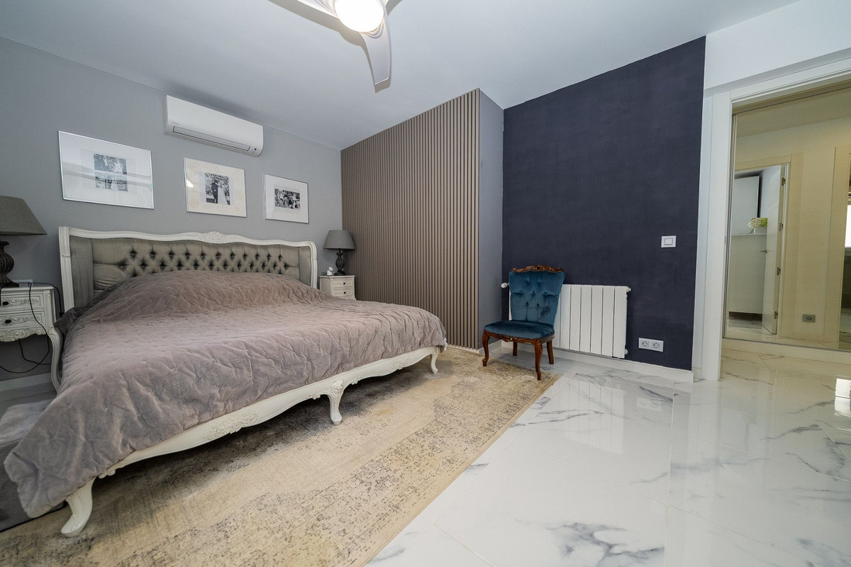 Se vende Villa - Chalet de 5 dormitorios en Costa Blanca, Alicante, España