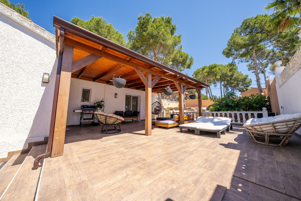 Se vende Villa - Chalet de 5 dormitorios en Costa Blanca, Alicante, España