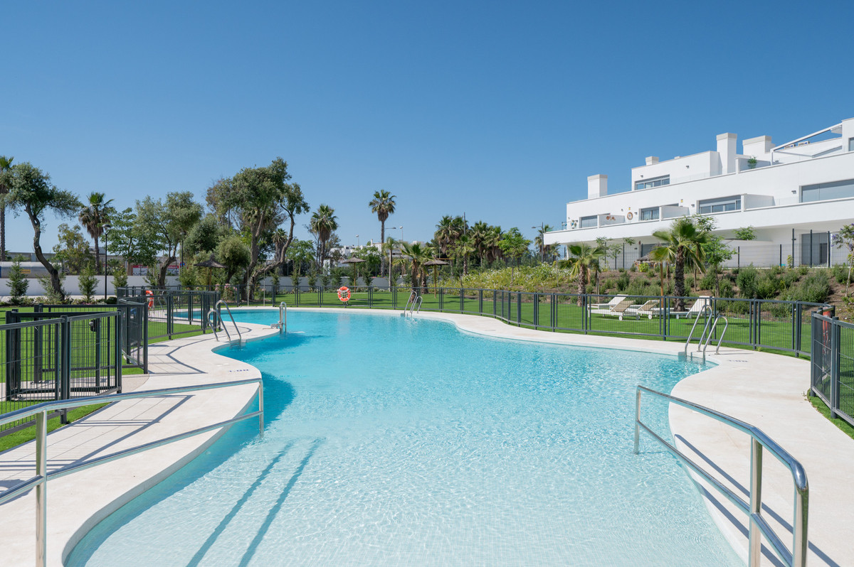Se vende Apartamento Planta Baja de 2 dormitorios en Costa Del Sol, Málaga, España