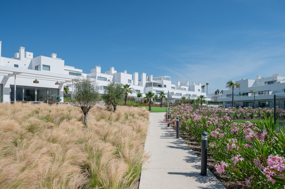 Se vende Apartamento Planta Baja de 2 dormitorios en Costa Del Sol, Málaga, España