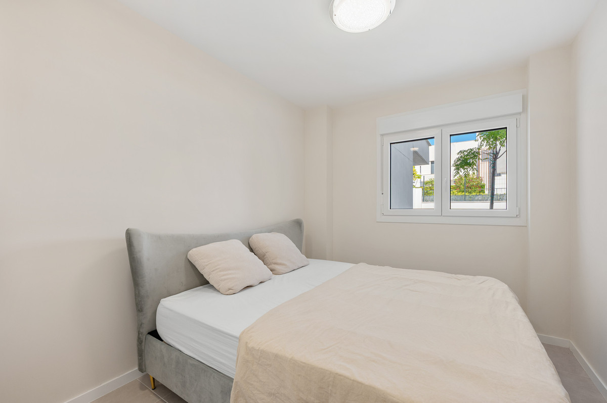 Se vende Apartamento Planta Baja de 2 dormitorios en Costa Del Sol, Málaga, España