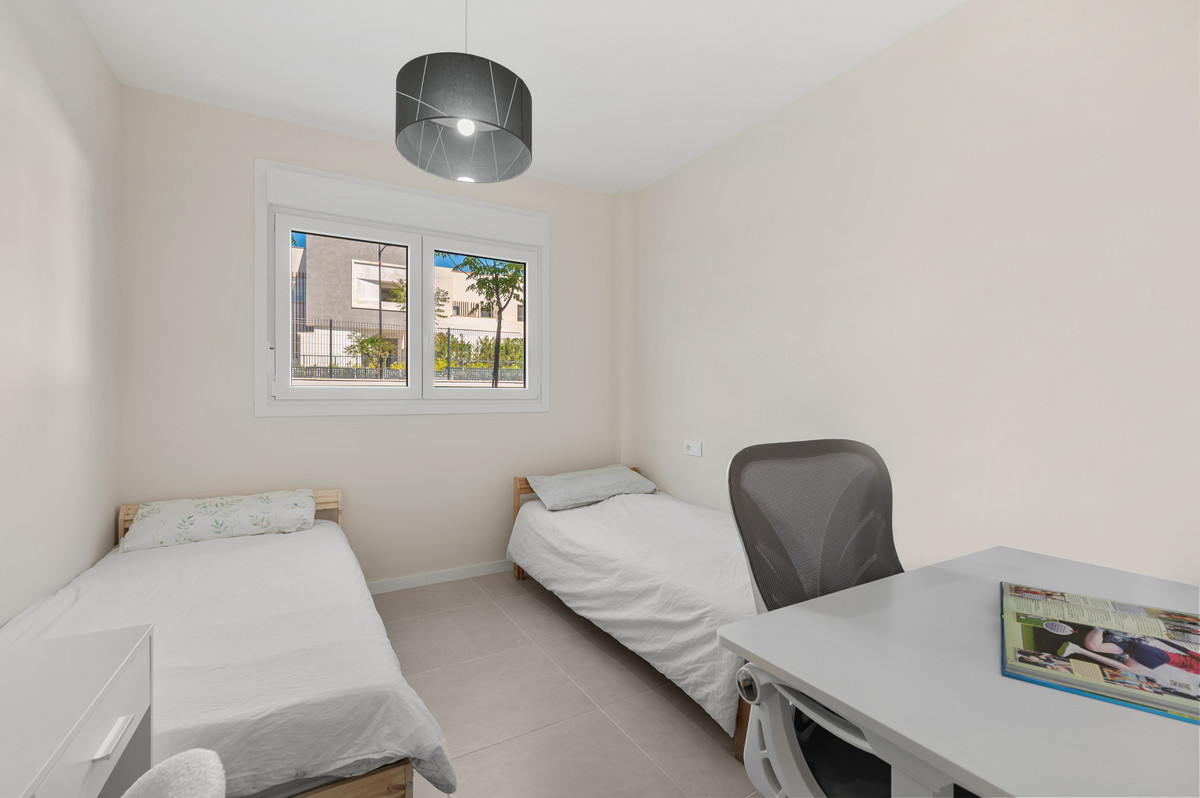 Se vende Apartamento Planta Baja de 2 dormitorios en Costa Del Sol, Málaga, España
