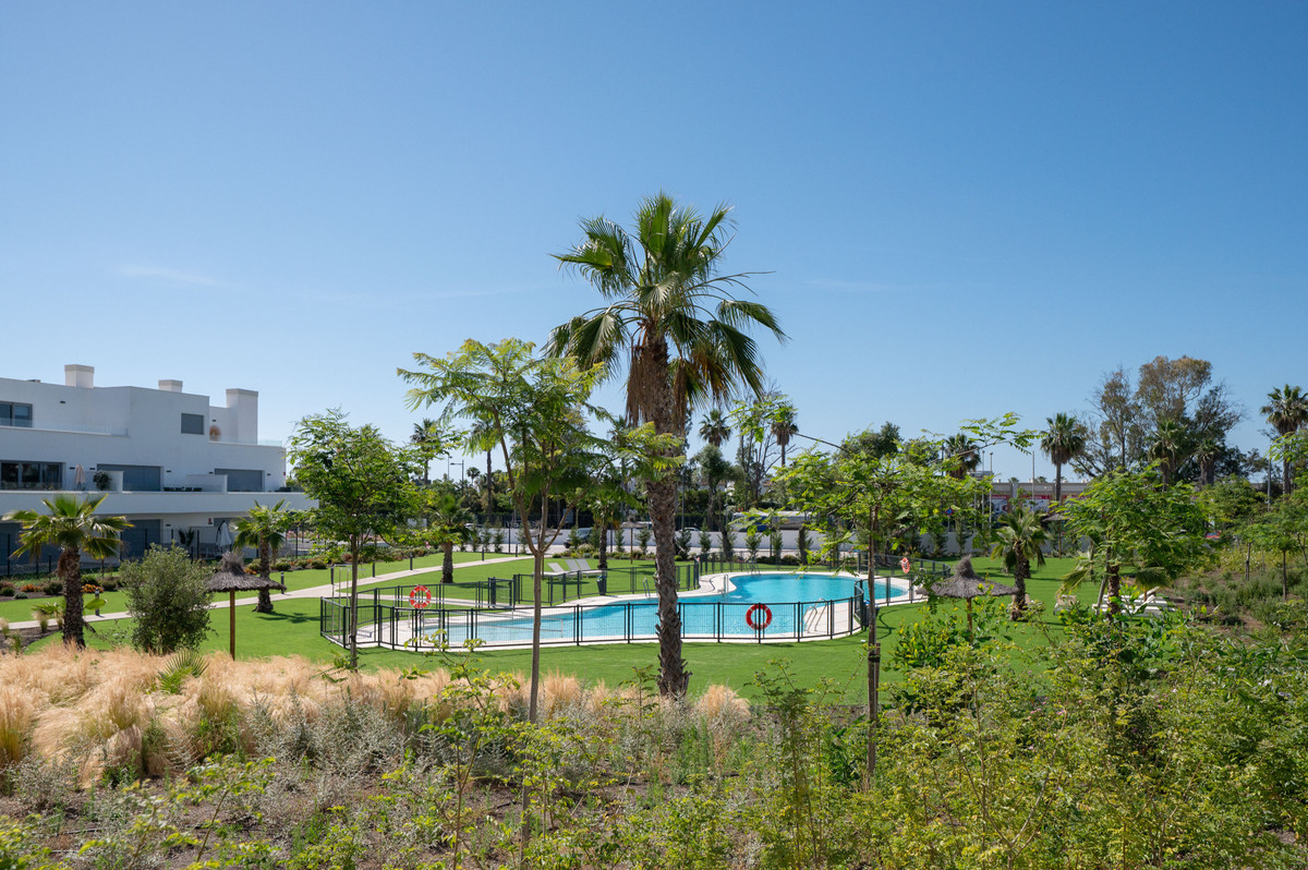 Se vende Apartamento Planta Baja de 2 dormitorios en Costa Del Sol, Málaga, España