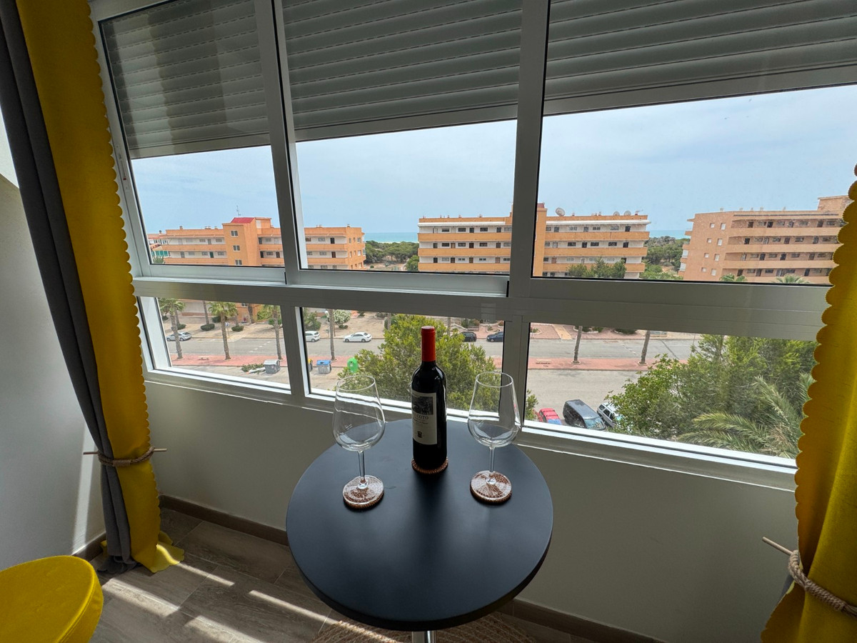 Se vende Apartamento Planta Media de 2 dormitorios en Costa Blanca, Alicante, España