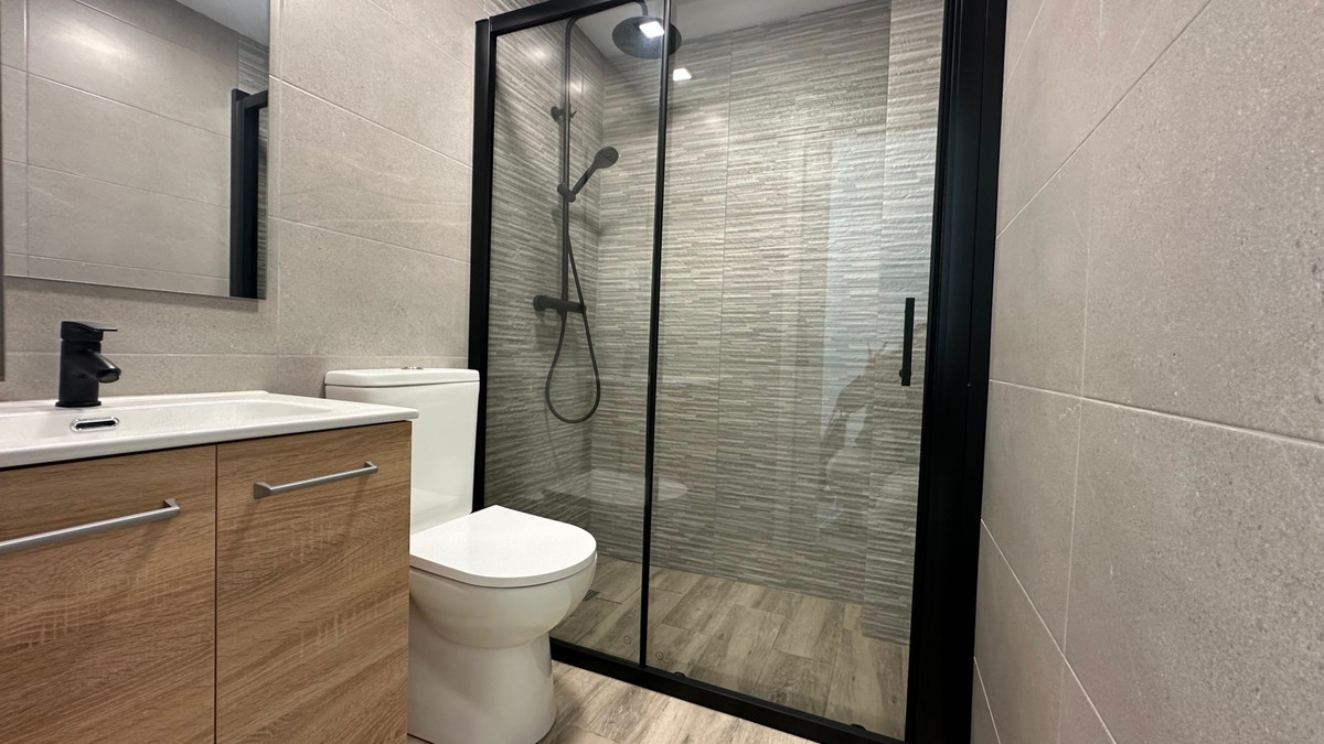 Se vende Apartamento Planta Media de 2 dormitorios en Costa Blanca, Alicante, España