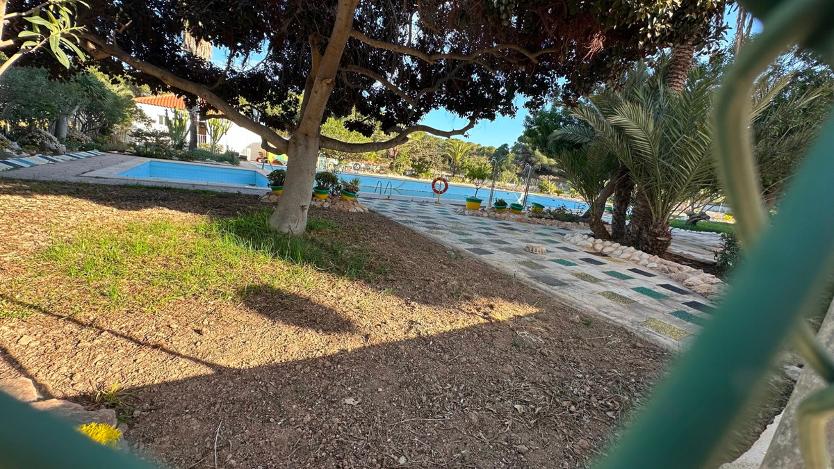 Se vende Apartamento Planta Media de 2 dormitorios en Costa Blanca, Alicante, España