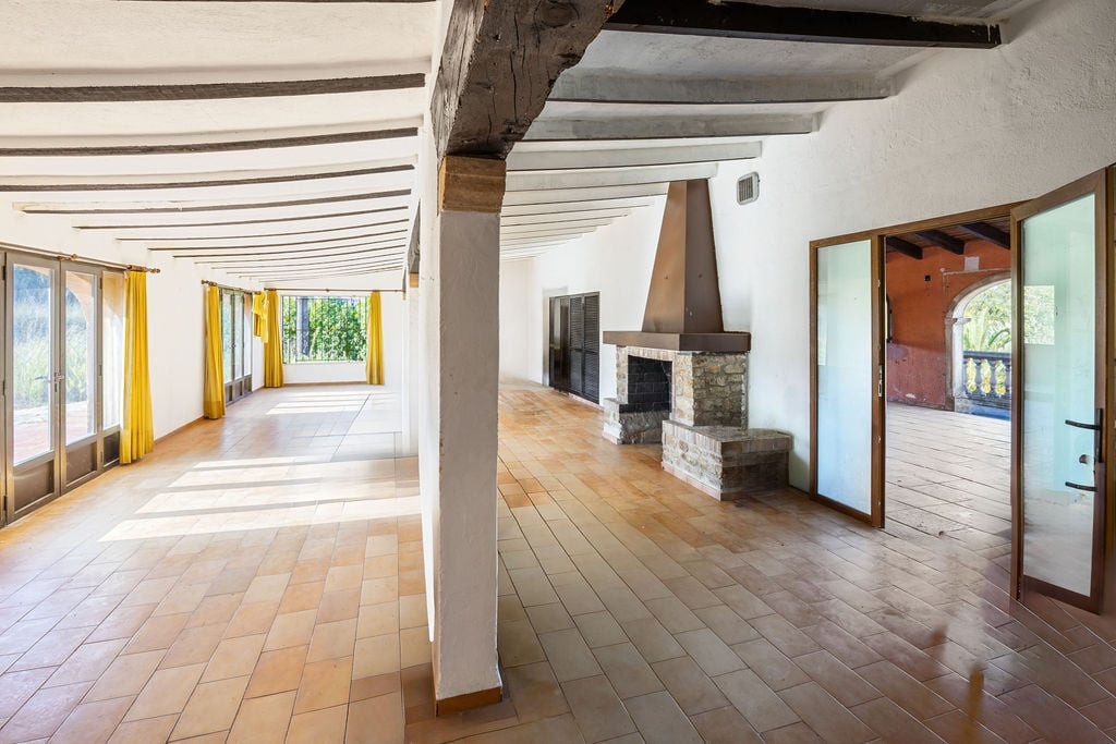 3 Bed Commercial unit for sale in Javea Costa Blanca, Alicante, Spain