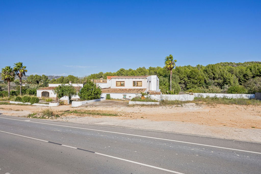 3 Bed Commercial unit for sale in Javea Costa Blanca, Alicante, Spain