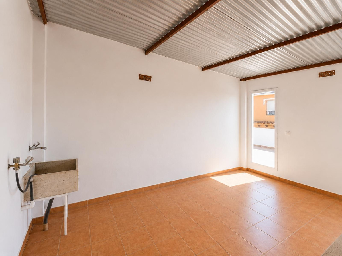 4 Bed Townhouse for sale in Los Prados Costa Del Sol, Málaga, Spain