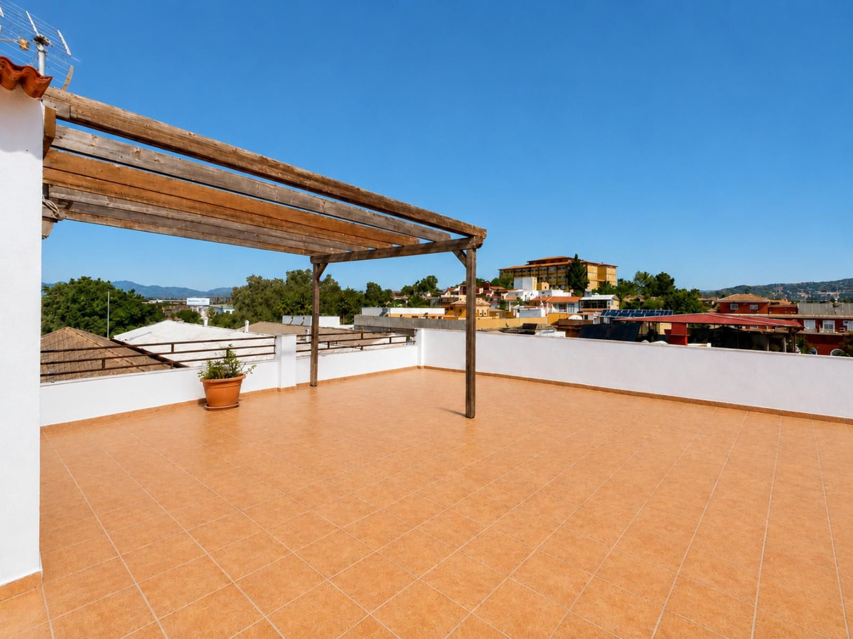 4 Bed Townhouse for sale in Los Prados Costa Del Sol, Málaga, Spain