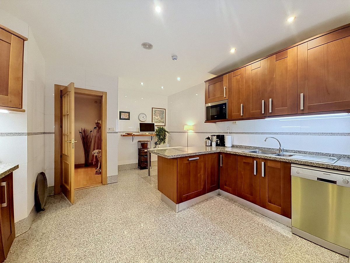 4 Bed Apartment for sale in Costalita Costa Del Sol, Málaga, Spain