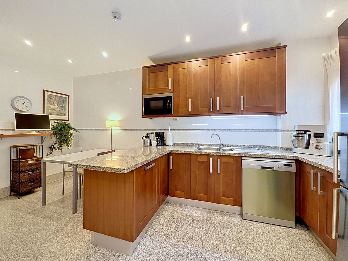 4 Bed Apartment for sale in Costalita Costa Del Sol, Málaga, Spain