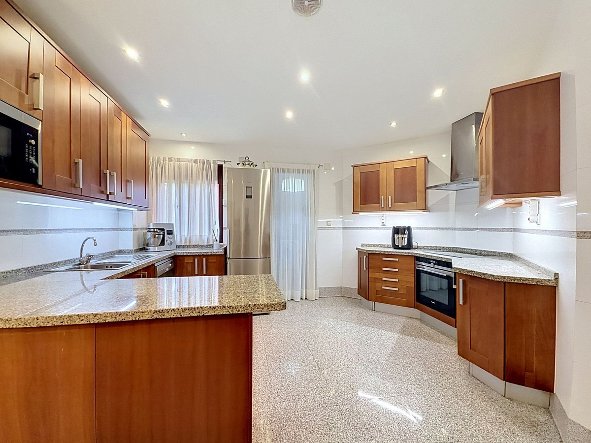 4 Bed Apartment for sale in Costalita Costa Del Sol, Málaga, Spain