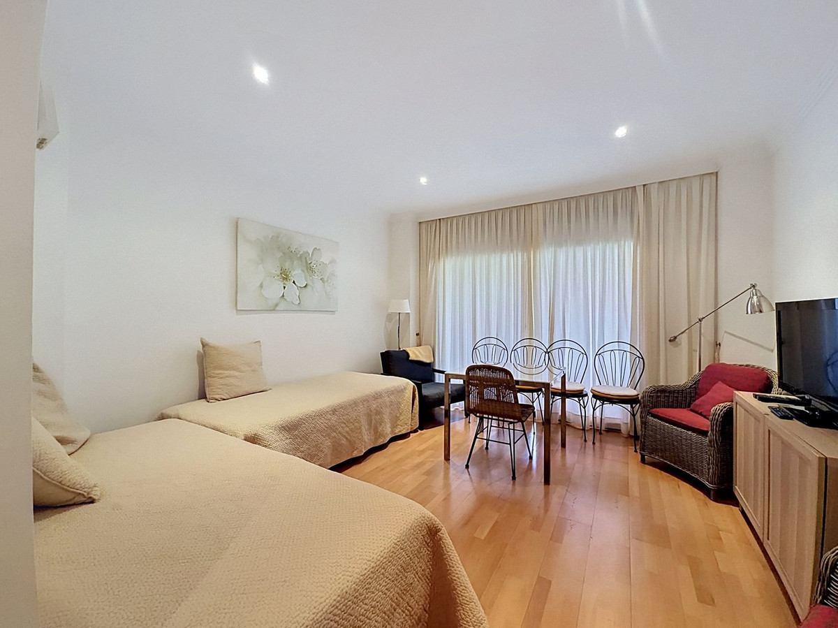 4 Bed Apartment for sale in Costalita Costa Del Sol, Málaga, Spain