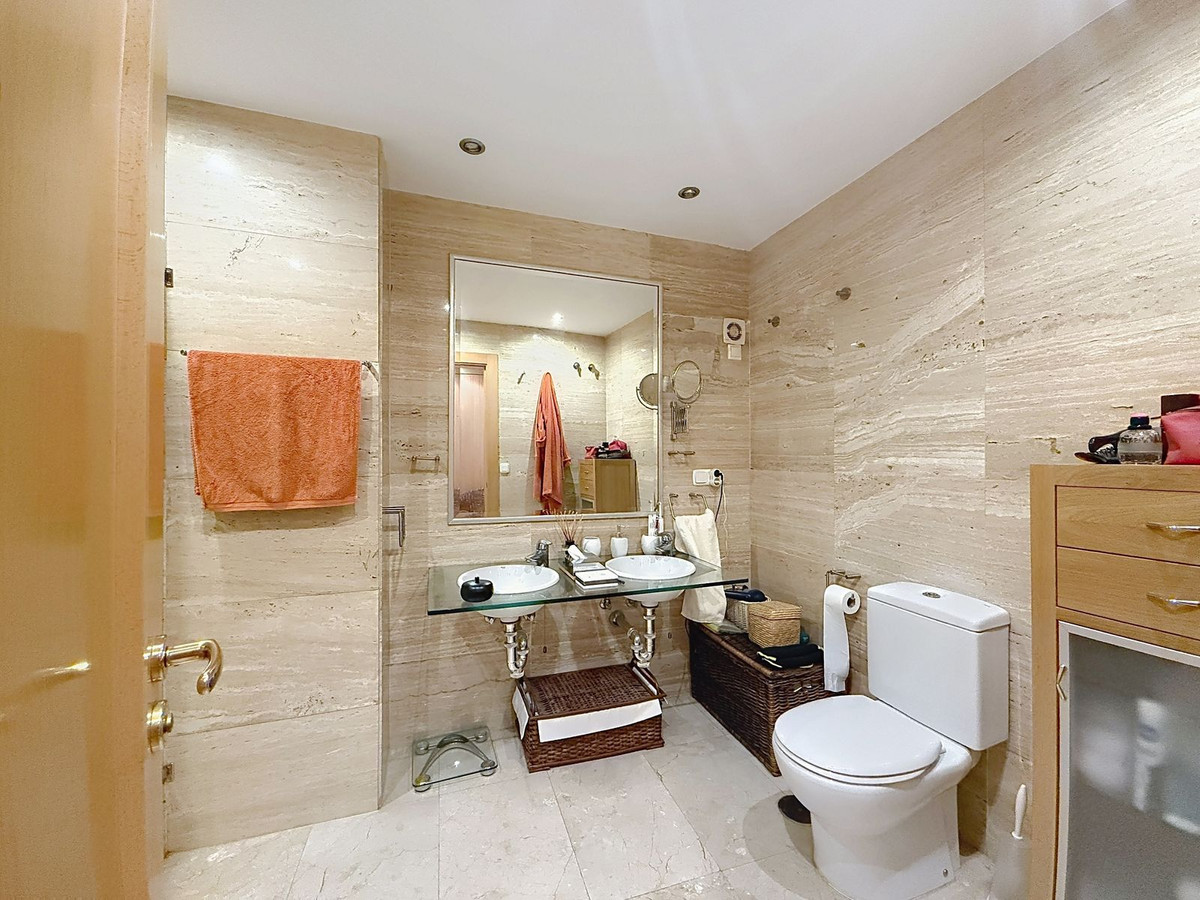 4 Bed Apartment for sale in Costalita Costa Del Sol, Málaga, Spain