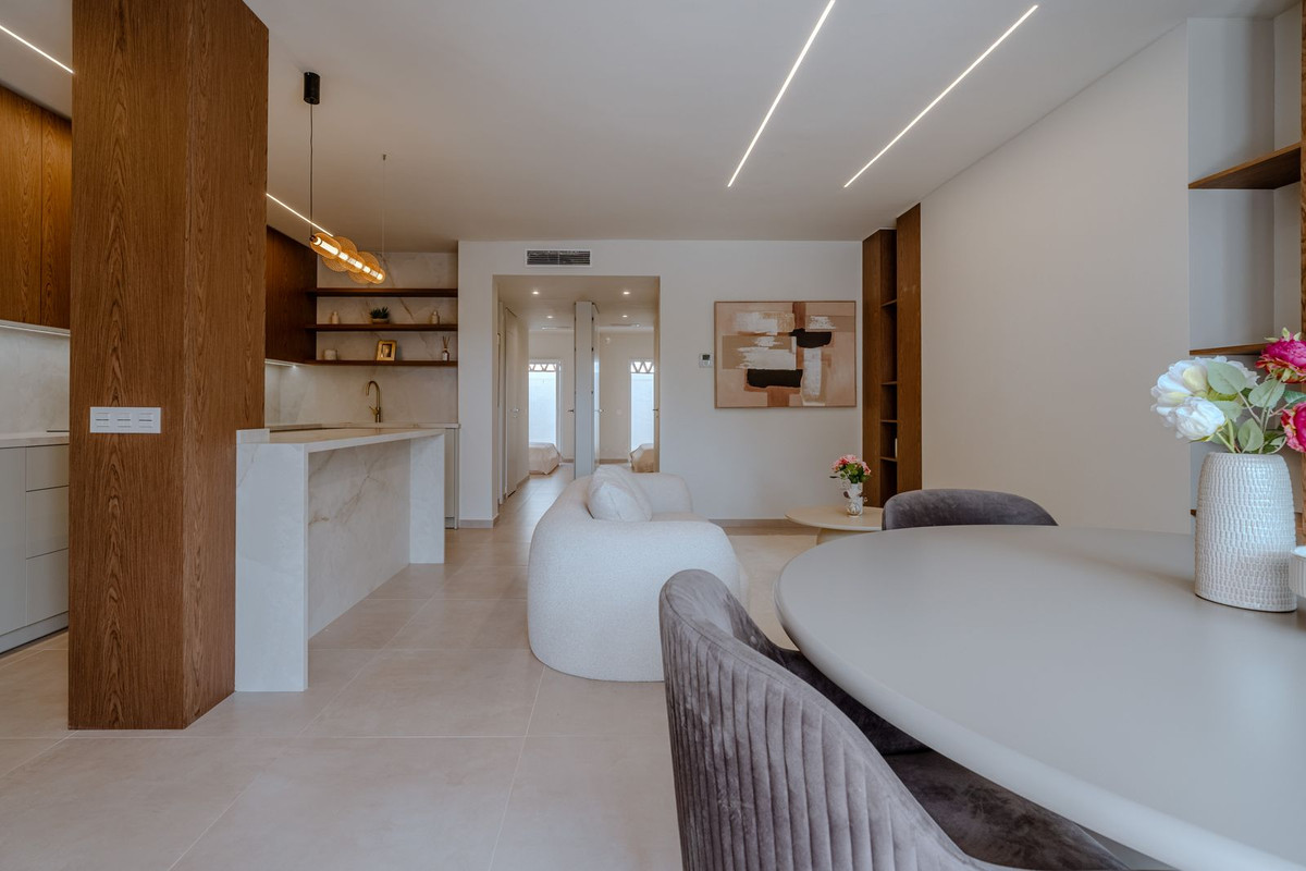 2 Bed Apartment for sale in Nueva Andalucía Costa Del Sol, Málaga, Spain