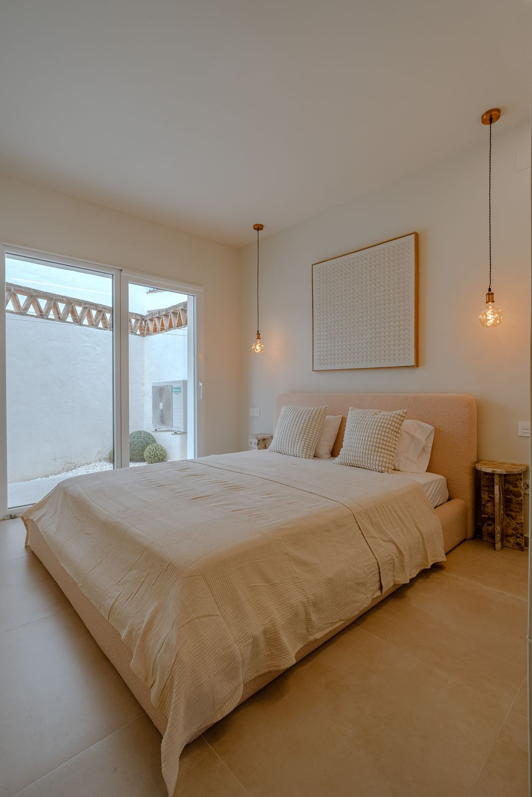 2 Bed Apartment for sale in Nueva Andalucía Costa Del Sol, Málaga, Spain