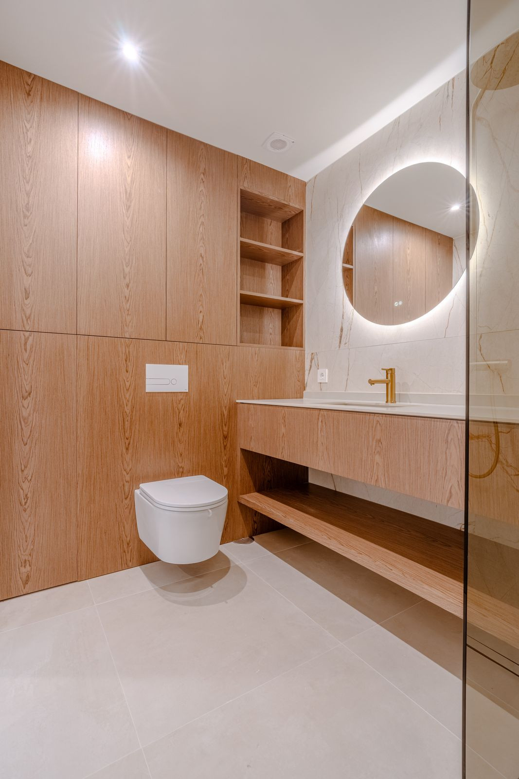 2 Bed Apartment for sale in Nueva Andalucía Costa Del Sol, Málaga, Spain