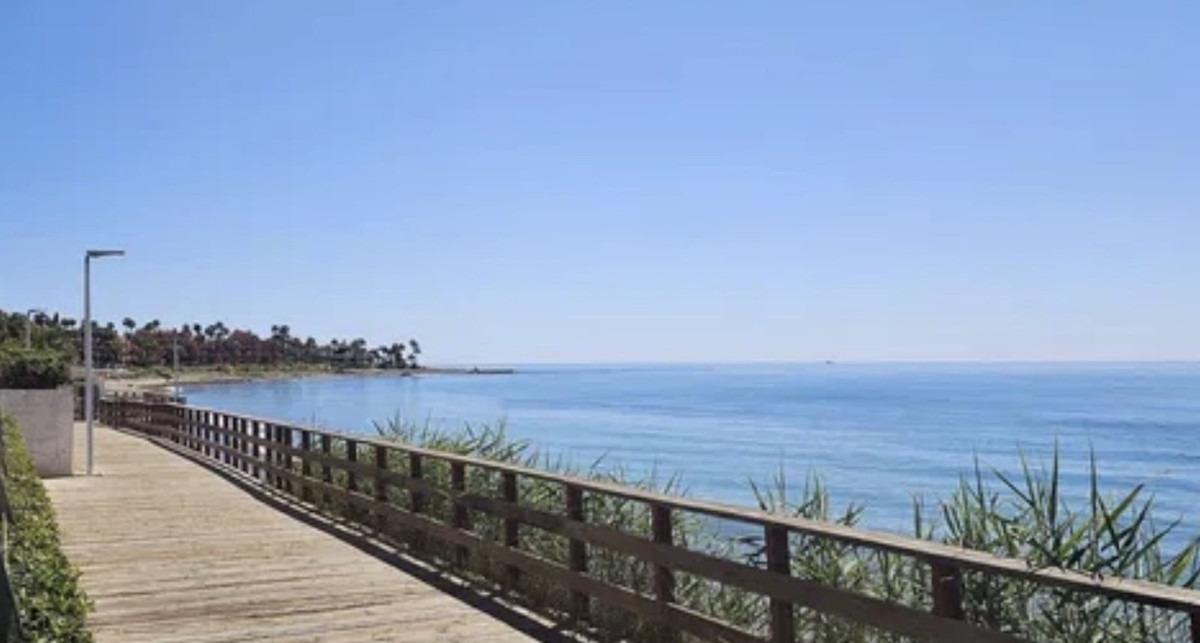 3 Bed Townhouse for sale in Estepona Costa Del Sol, Málaga, Spain