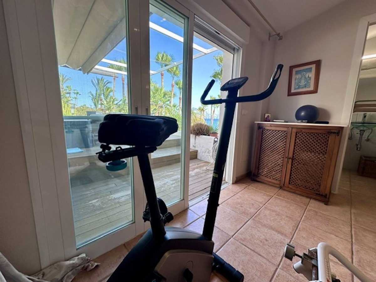 3 Bed Townhouse for sale in Estepona Costa Del Sol, Málaga, Spain
