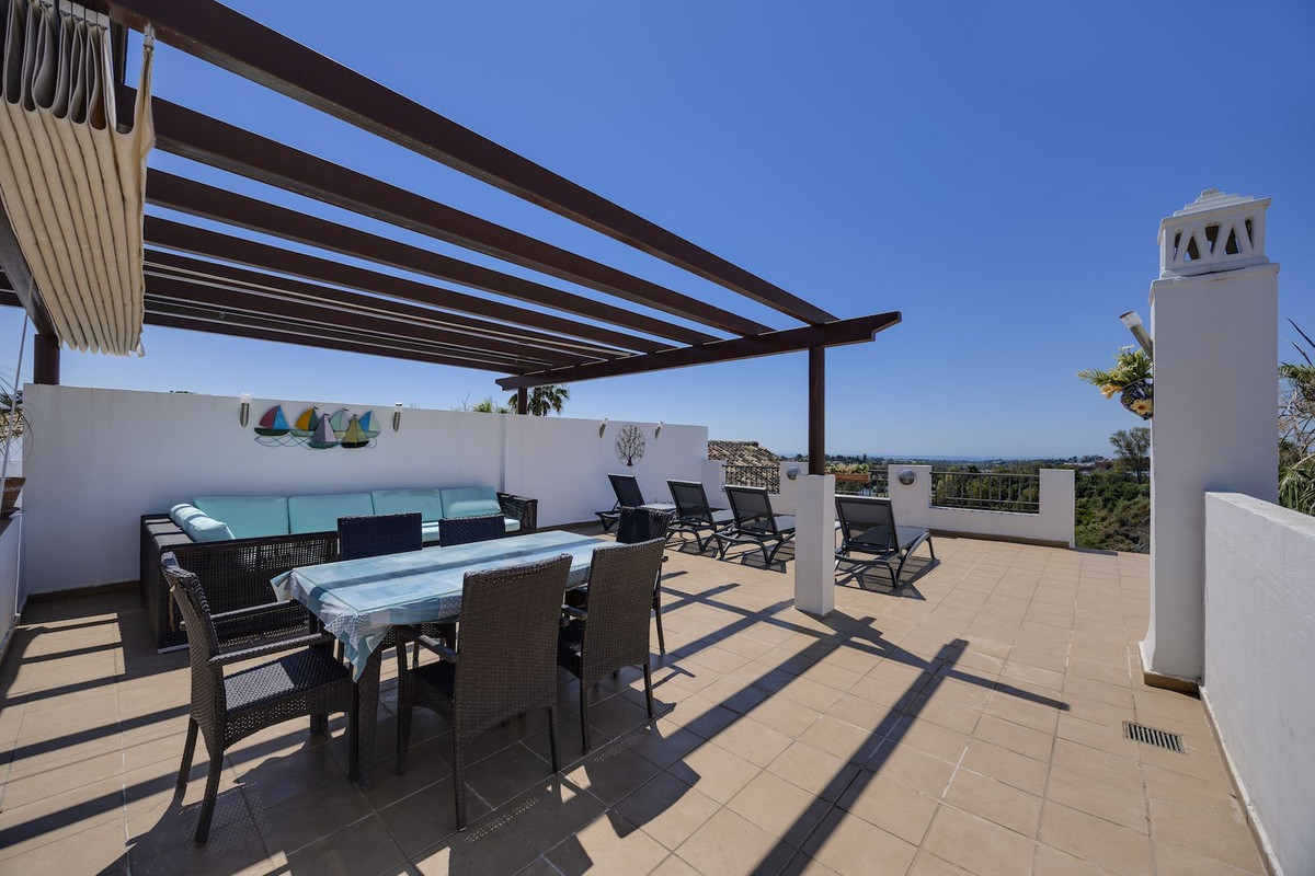 3 Bed Apartment for sale in Los Arqueros Costa Del Sol, Málaga, Spain
