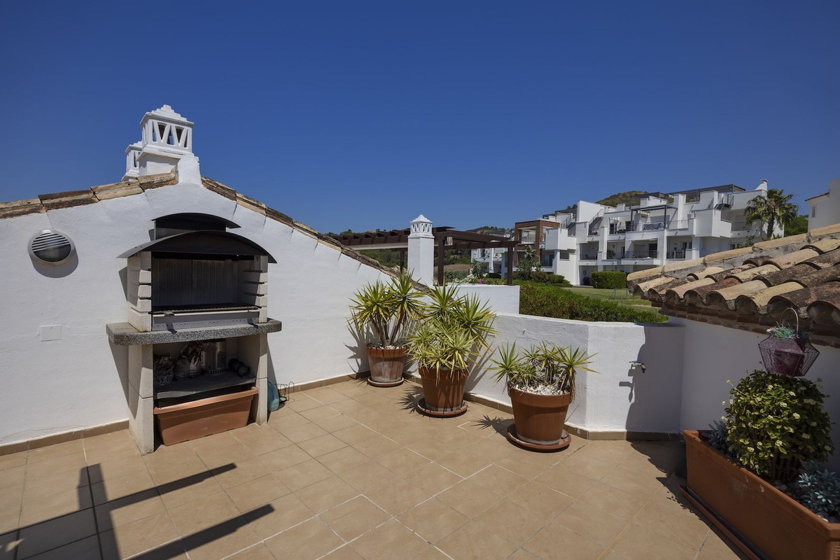 3 Bed Apartment for sale in Los Arqueros Costa Del Sol, Málaga, Spain