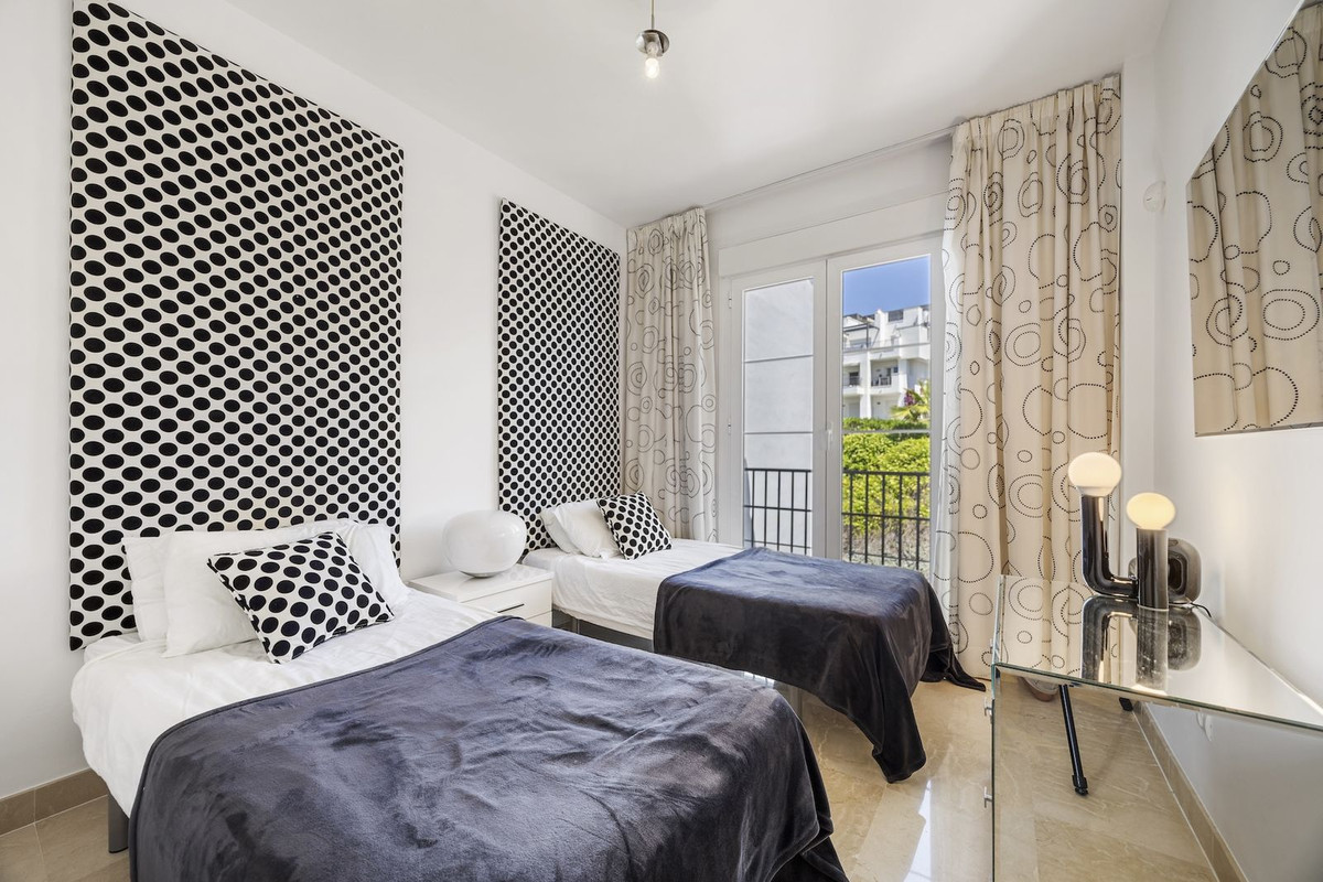 3 Bed Apartment for sale in Los Arqueros Costa Del Sol, Málaga, Spain