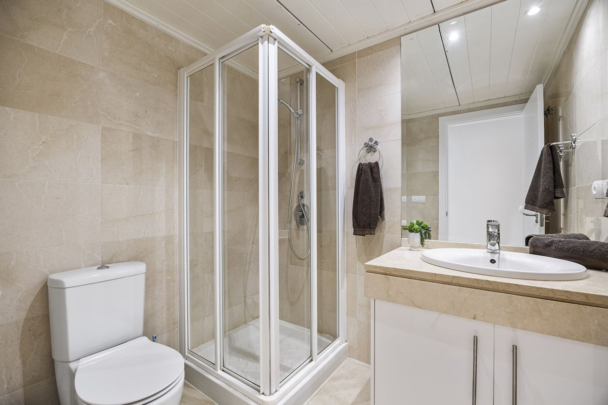 3 Bed Apartment for sale in Los Arqueros Costa Del Sol, Málaga, Spain