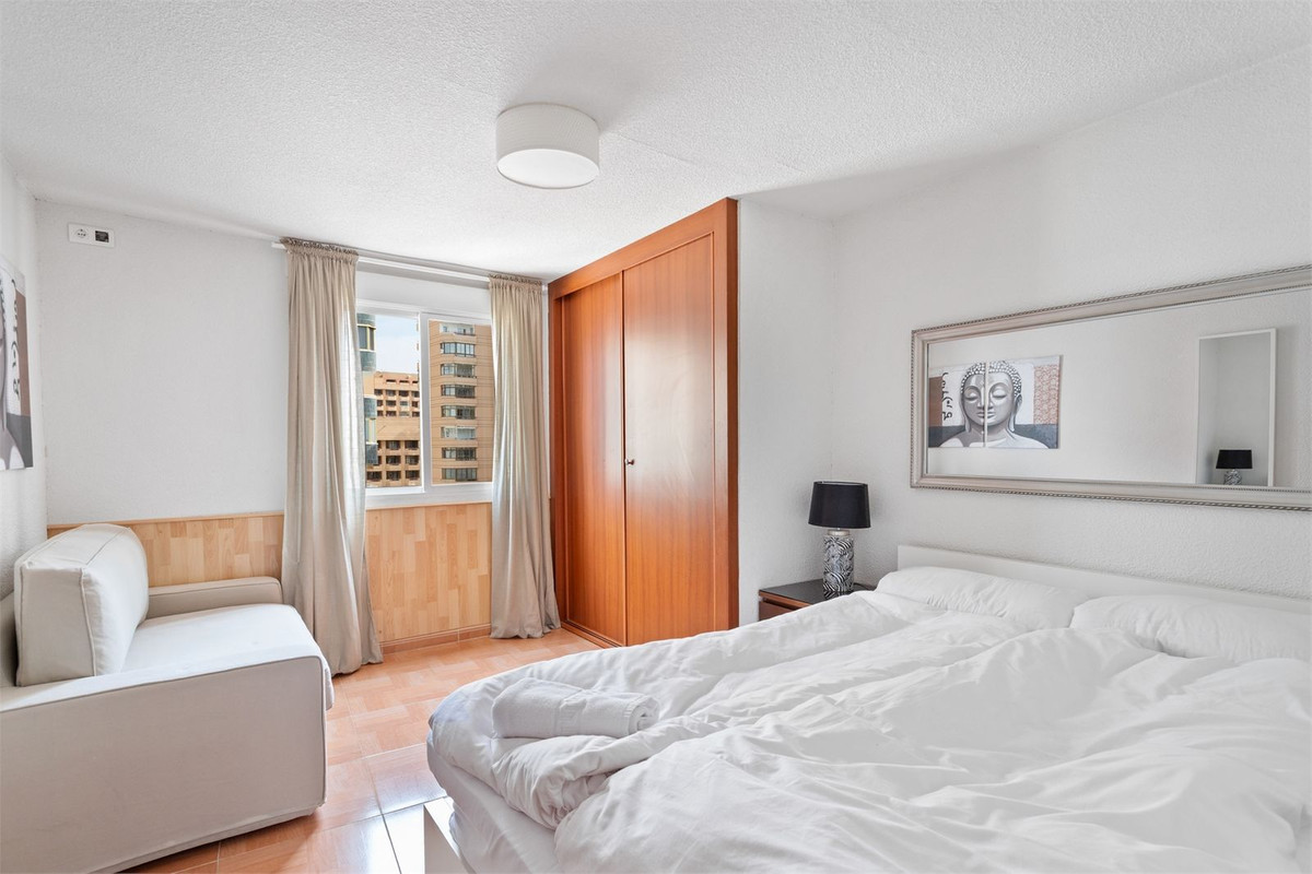 Se vende Apartamento en Planta Última de 3 dormitorios en Costa Del Sol, Málaga, España