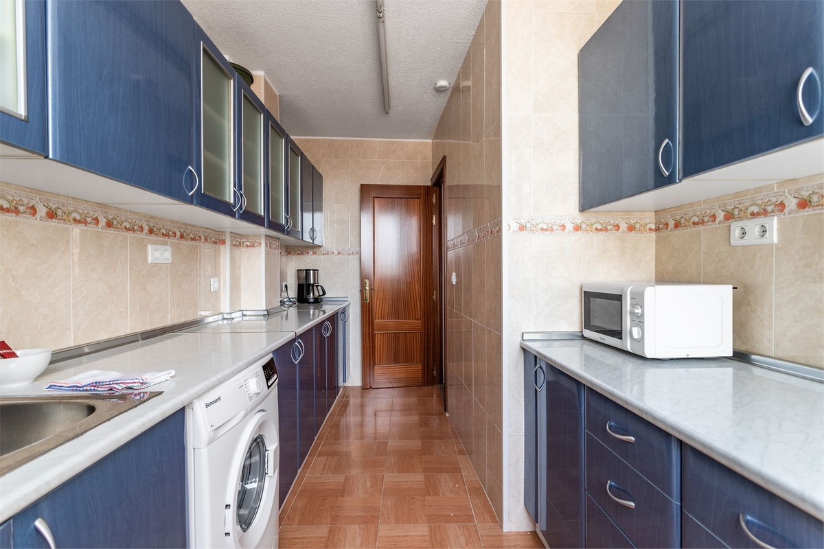 Se vende Apartamento en Planta Última de 3 dormitorios en Costa Del Sol, Málaga, España
