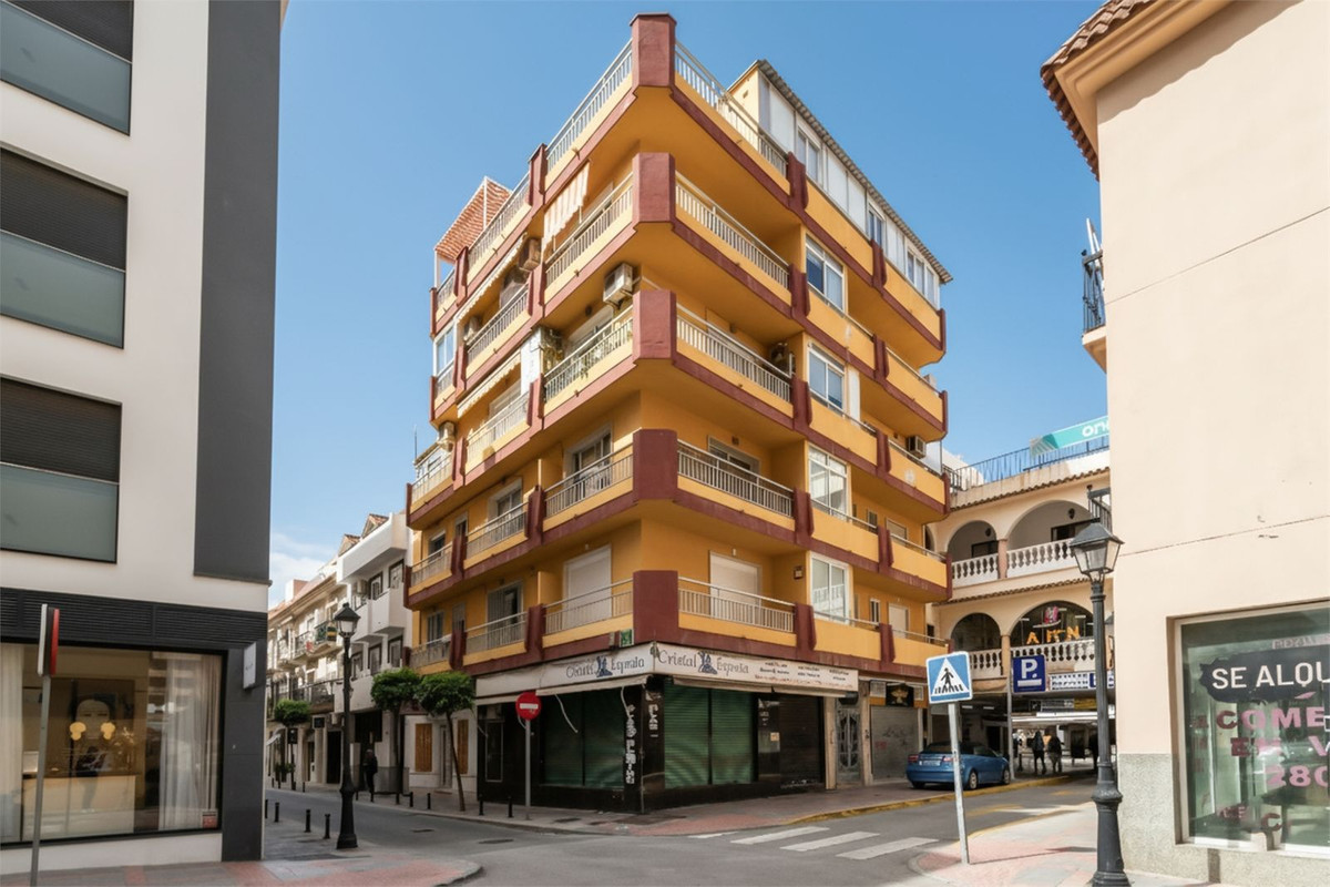 Se vende Apartamento en Planta Última de 3 dormitorios en Costa Del Sol, Málaga, España