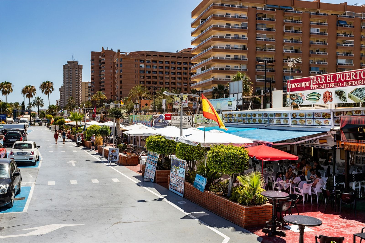 Se vende Apartamento en Planta Última de 3 dormitorios en Costa Del Sol, Málaga, España