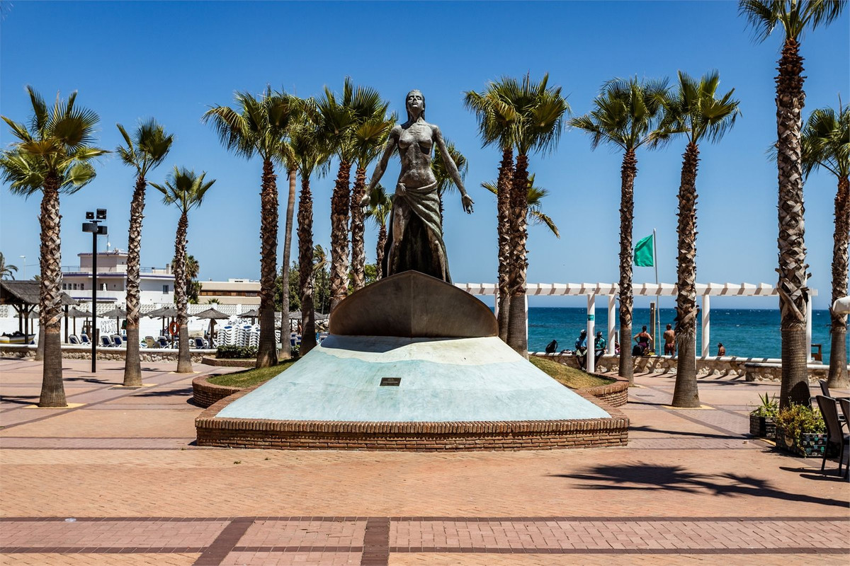 Se vende Apartamento en Planta Última de 3 dormitorios en Costa Del Sol, Málaga, España