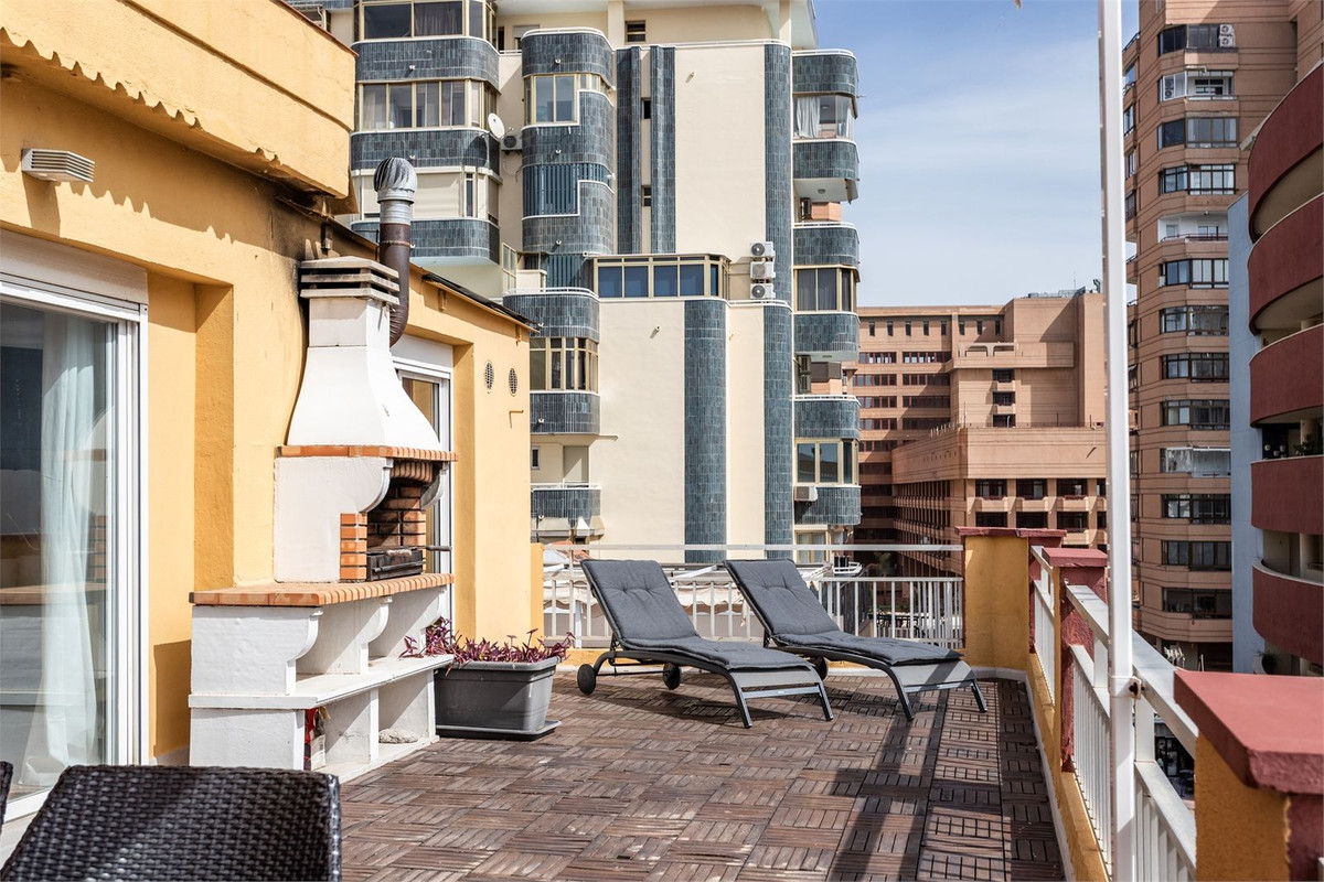 Se vende Apartamento en Planta Última de 3 dormitorios en Costa Del Sol, Málaga, España