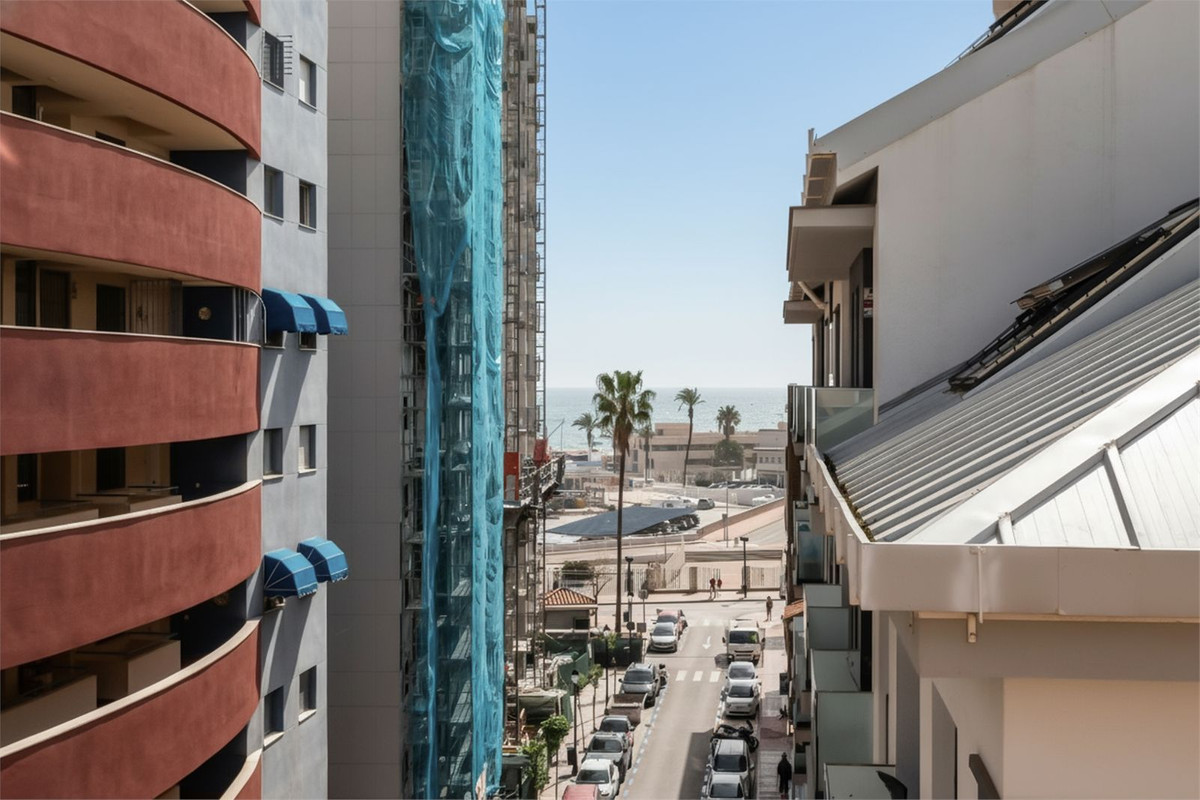 Se vende Apartamento en Planta Última de 3 dormitorios en Costa Del Sol, Málaga, España