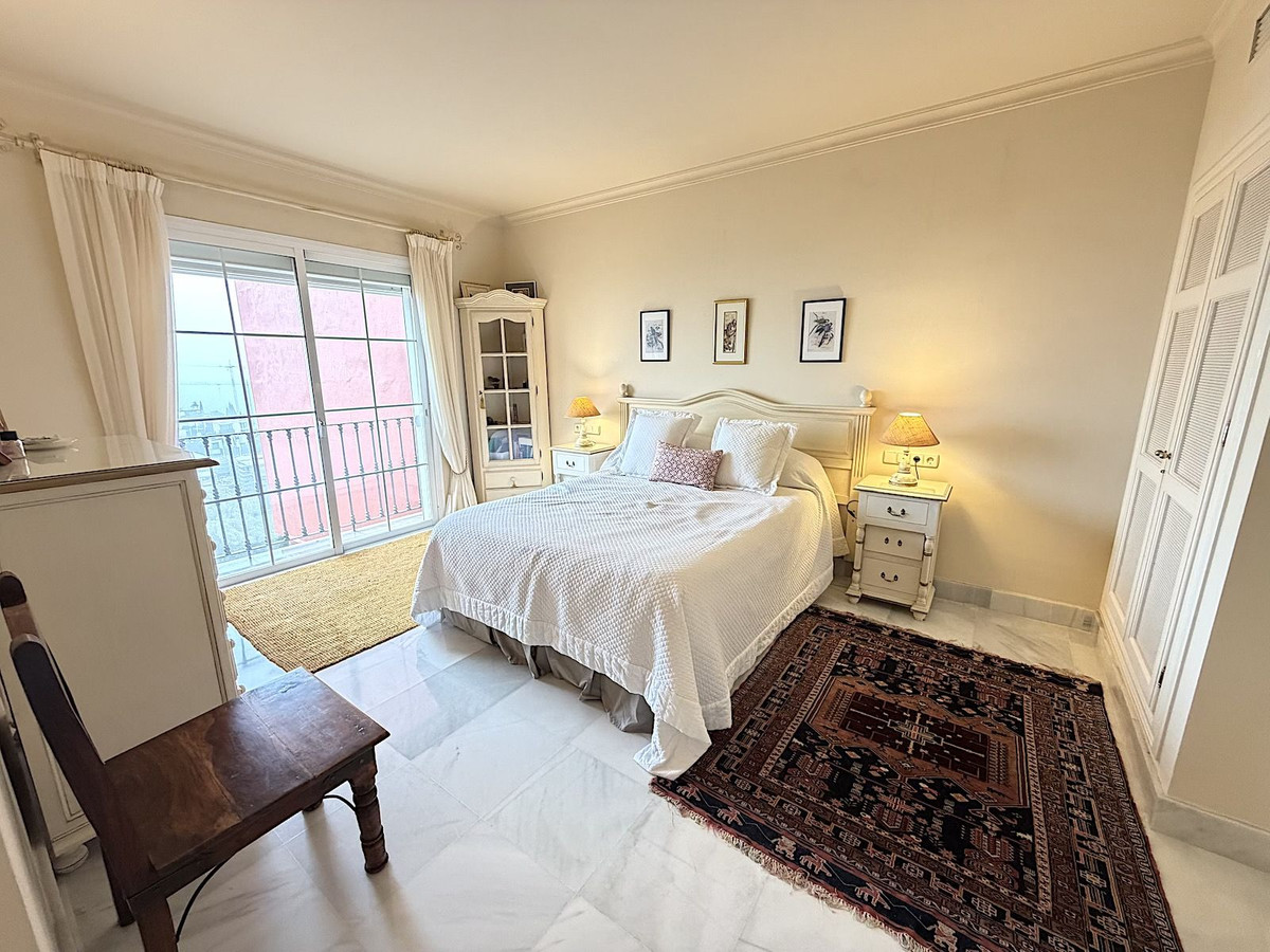 2 Bed Apartment for sale in Monte Halcones Costa Del Sol, Málaga, Spain