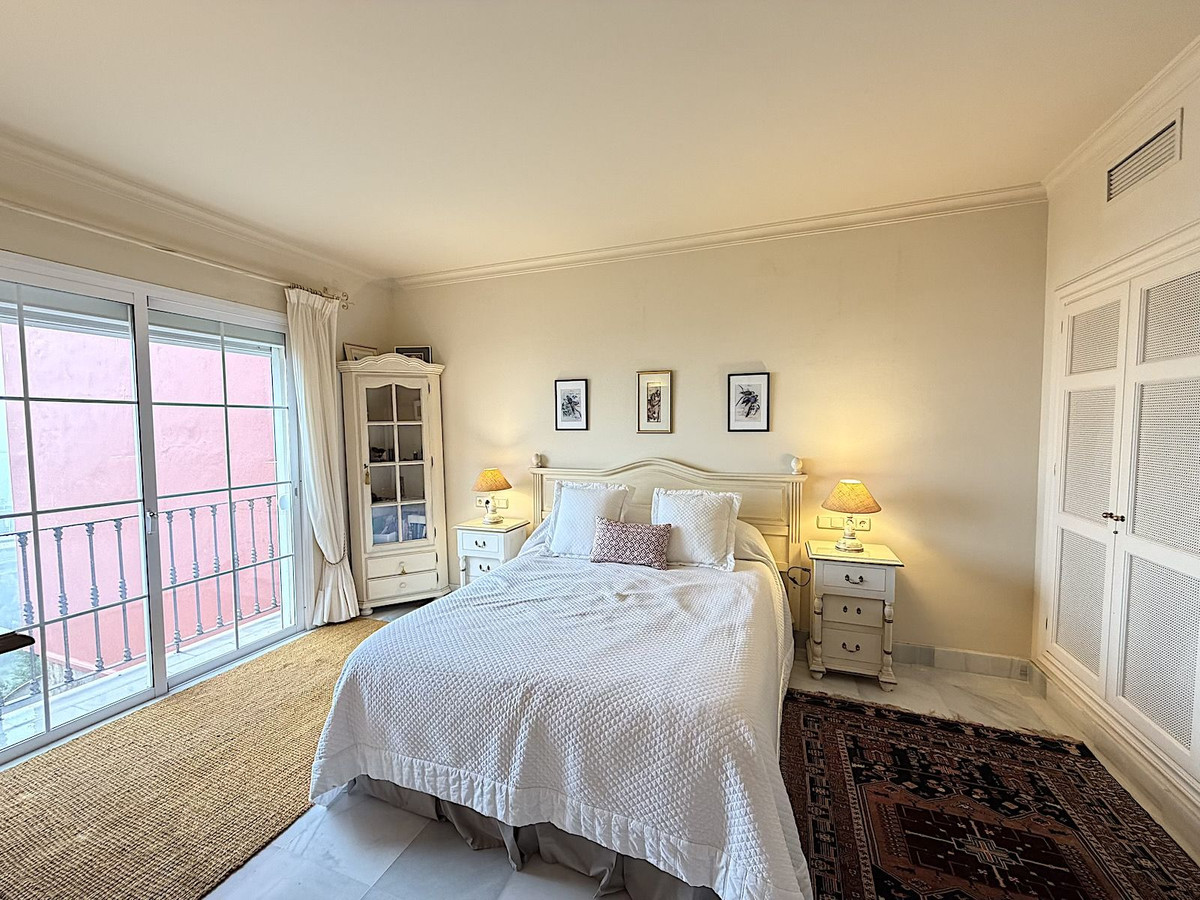 2 Bed Apartment for sale in Monte Halcones Costa Del Sol, Málaga, Spain