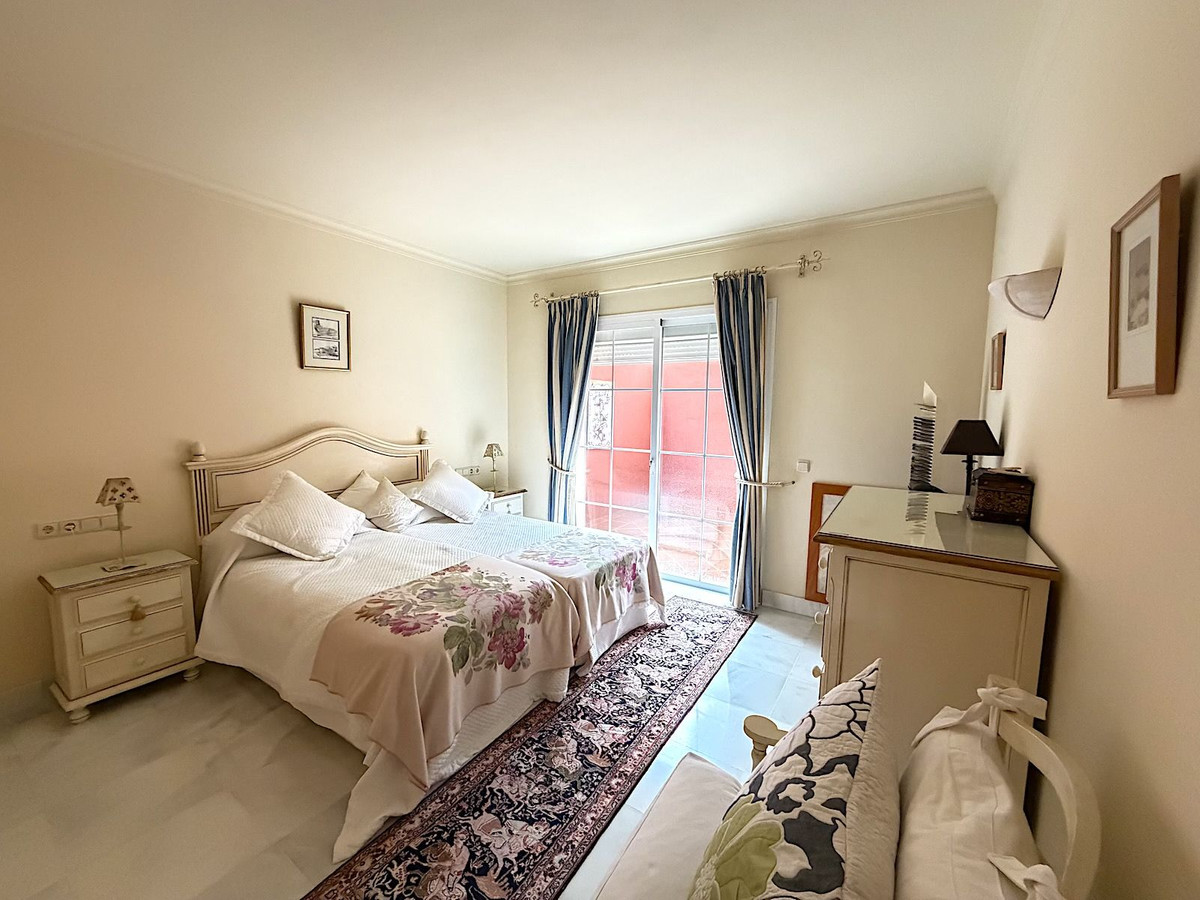 2 Bed Apartment for sale in Monte Halcones Costa Del Sol, Málaga, Spain