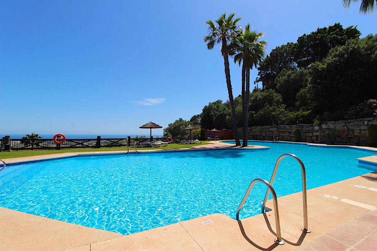 2 Bed Apartment for sale in Monte Halcones Costa Del Sol, Málaga, Spain
