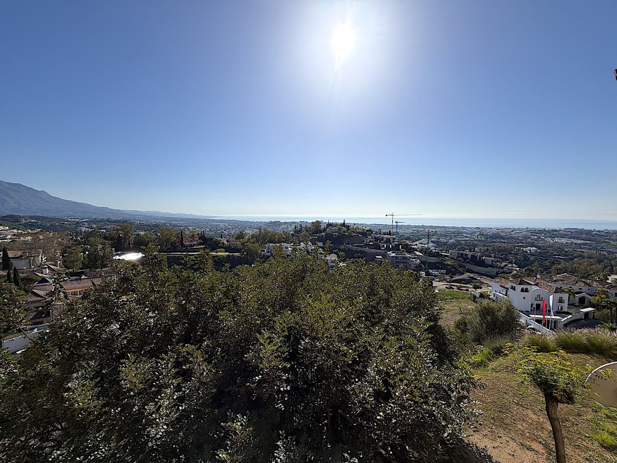 2 Bed Apartment for sale in Monte Halcones Costa Del Sol, Málaga, Spain