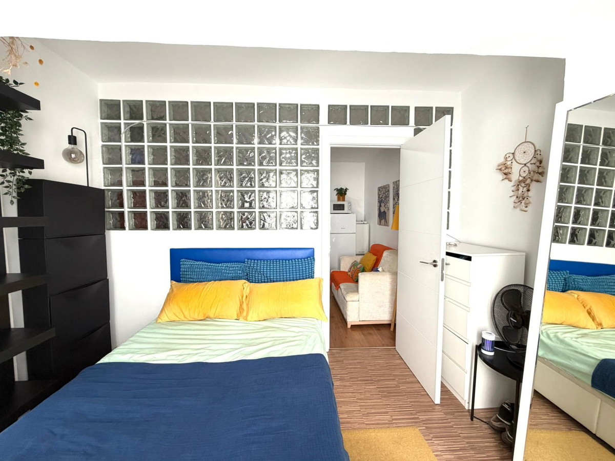 Se vende Apartamento Planta Media de 1 dormitorios en Costa Del Sol, Málaga, España